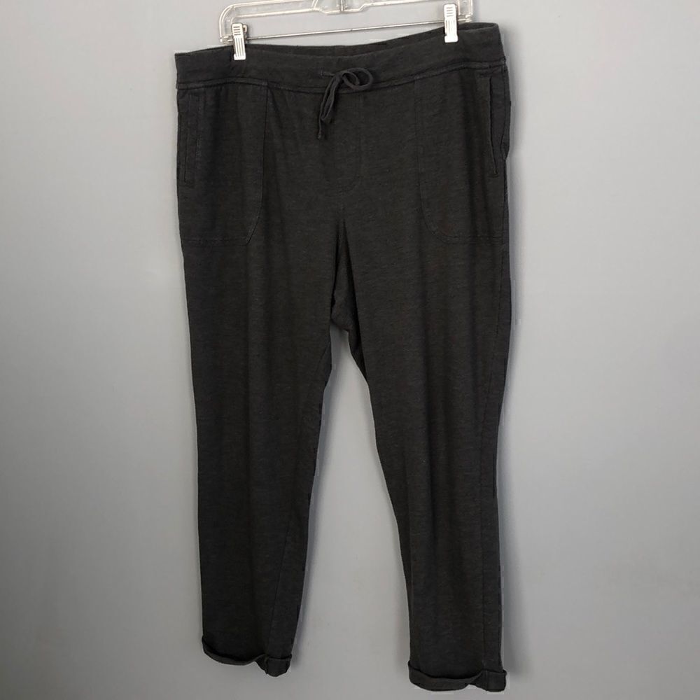 Comfy cozy Women’s size XL  heathered gray Sweat pants